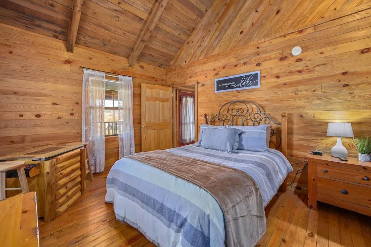 Beautiful View! Log Cabin,Fireplace,Hot Tub,Arcade,Pool,Fishing Sevierville Zewnętrze zdjęcie