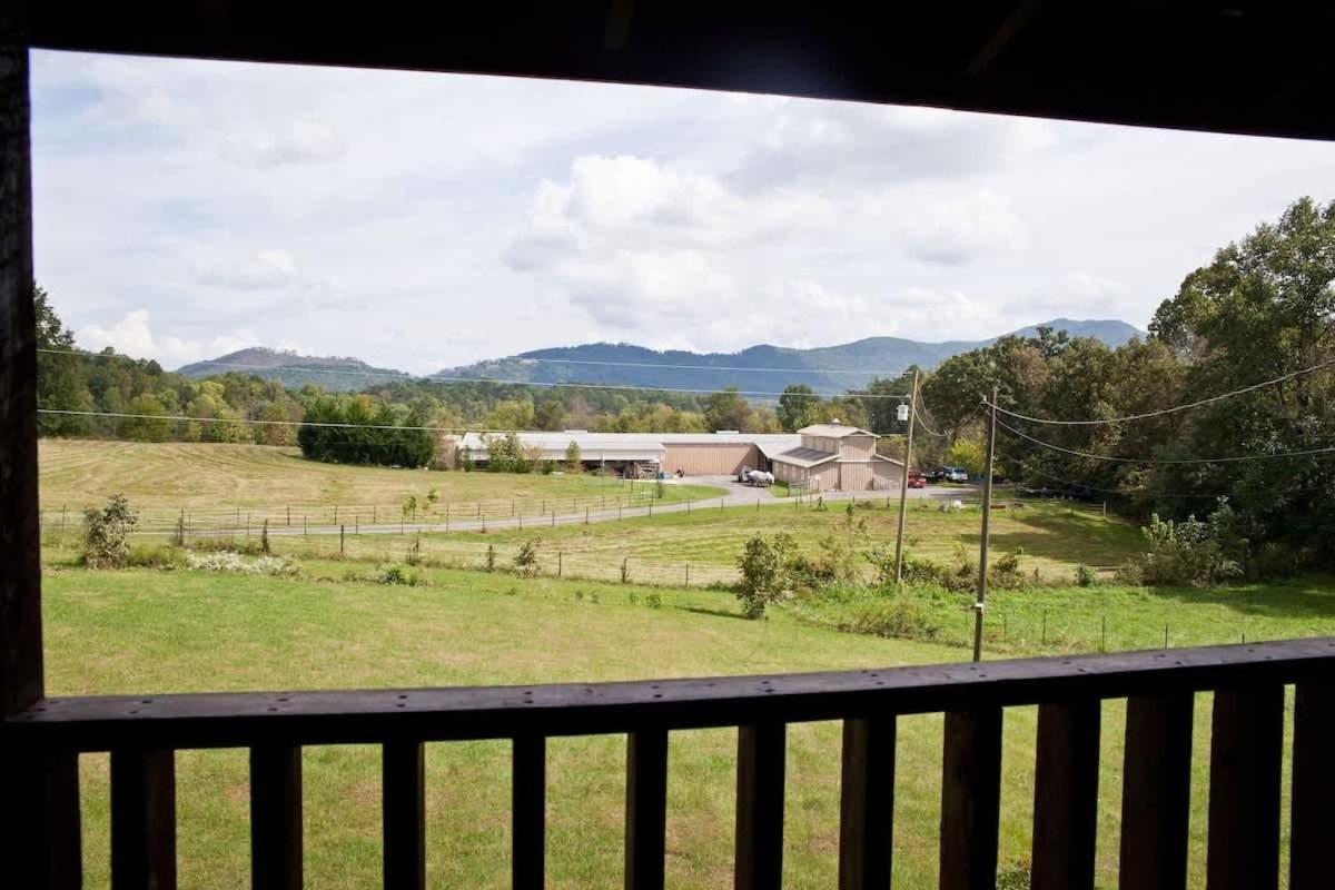 Beautiful View! Log Cabin,Fireplace,Hot Tub,Arcade,Pool,Fishing Sevierville Zewnętrze zdjęcie